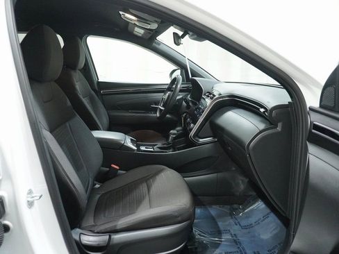 Used 2023 Hyundai Santa Cruz SE image 12