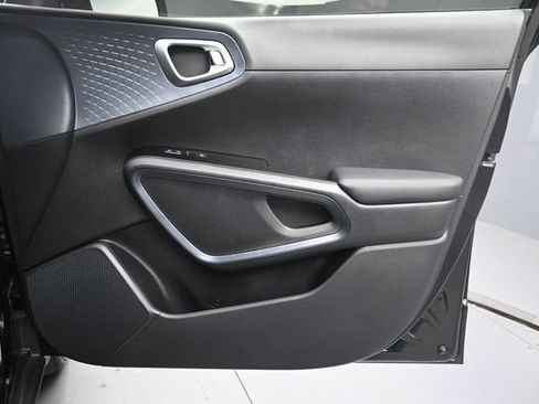 Used 2025 Kia Soul EX FWD image 29