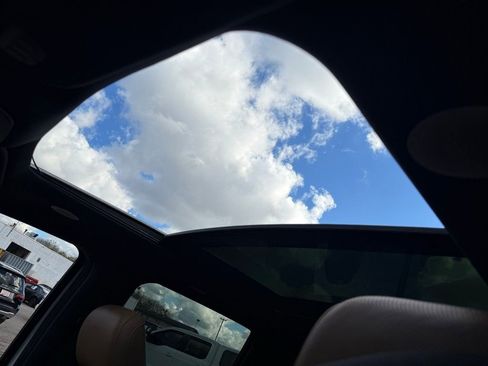 Used 2021 Ford F150 Lariat w/ Equipment Group 502A High image 63