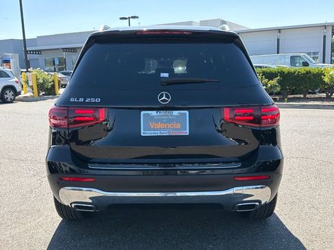 Used 2024 Mercedes-Benz GLB 250 image 9