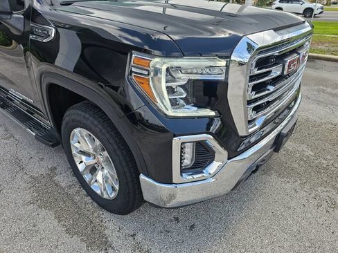 Used 2021 GMC Sierra 1500 SLT w/ X31 Off-Road Package AWD/4WD image 9