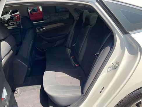 Used 2018 Hyundai Sonata SE FWD image 24