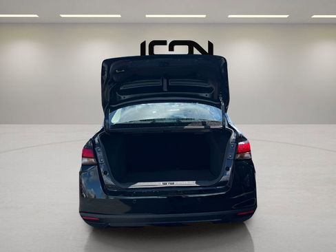 Used 2025 Nissan Versa SV FWD image 13