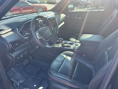Used 2022 Chevrolet Traverse RS w/ LPO, Floor Liner Package image 9