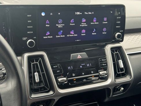 Used 2022 Kia Sorento S image 31