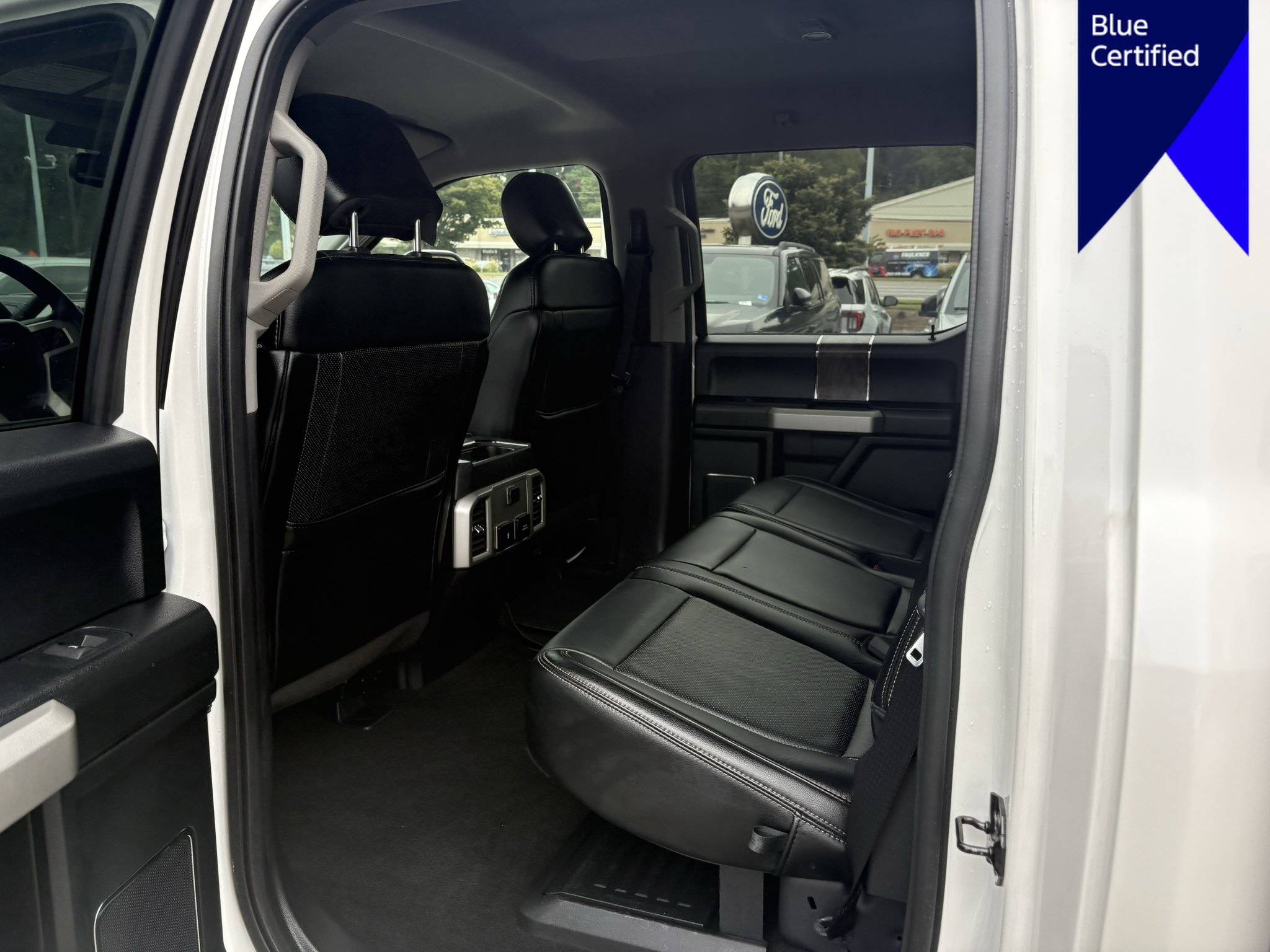 Used 2019 Ford F250 Lariat w/ Lariat Value Package AWD/4WD image 11
