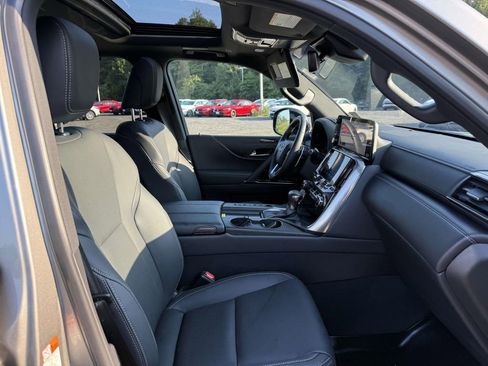 Used 2024 Lexus LX 600 4WD w/ Appearance Package image 14
