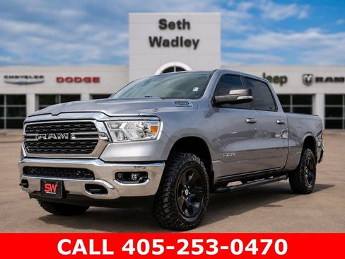 Used 2022 RAM 1500 Big Horn AWD/4WD image 3