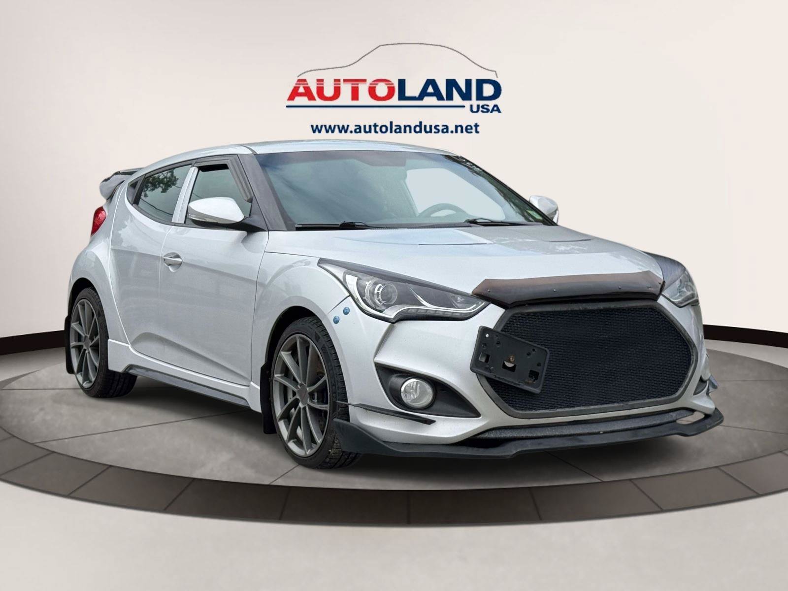 Used 2013 Hyundai Veloster Turbo FWD image 2