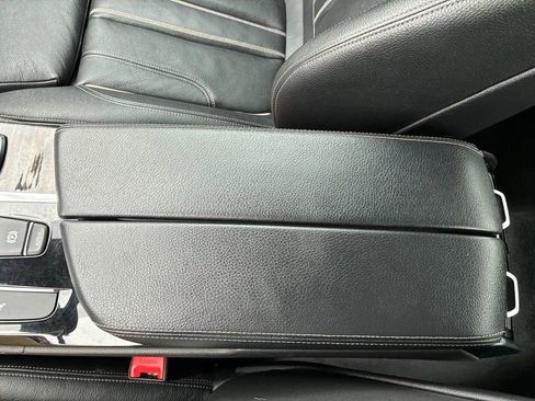 Used 2019 BMW 530i xDrive w/ M Sport Package image 36