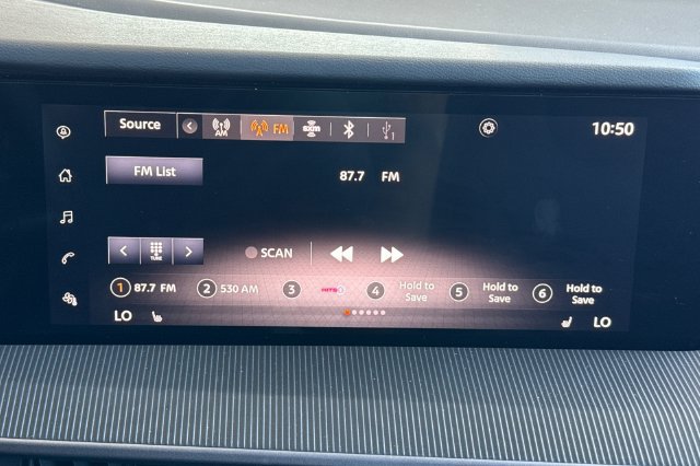 Certified 2025 Nissan Murano SV FWD image 23