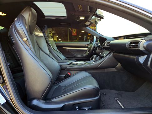 Used 2015 Lexus RC F w/ Premium Package RWD image 26