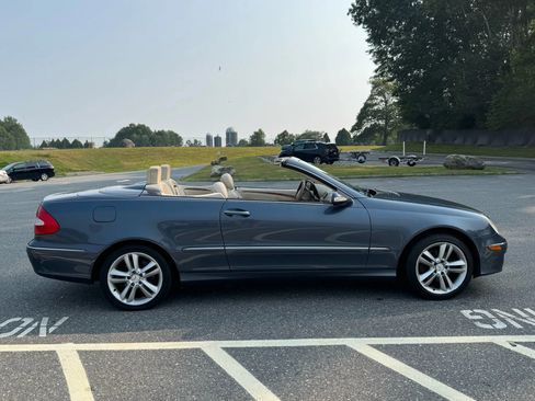 Used 2007 Mercedes-Benz CLK 350 Cabriolet image 16
