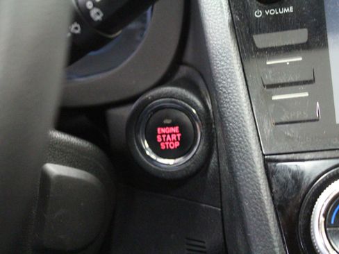 Used 2018 Subaru Forester 2.5i Touring image 14