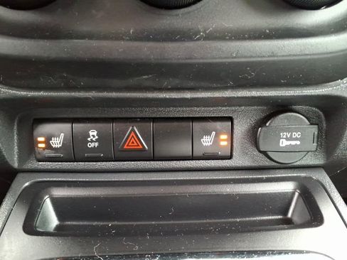 Used 2015 Jeep Patriot Latitude w/ Sun/Sound Group image 27