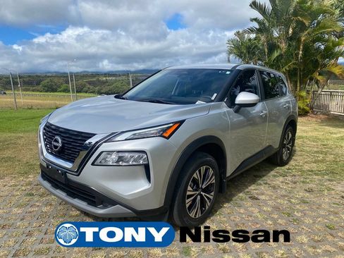 Used 2023 Nissan Rogue SV FWD image 3
