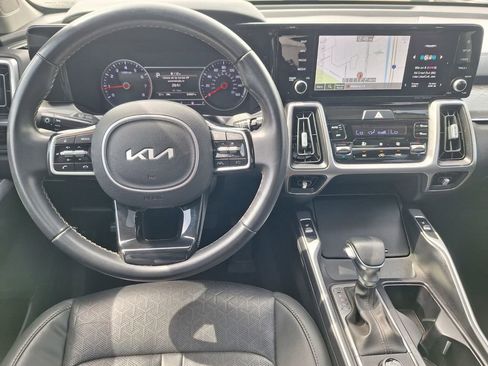 Used 2022 Kia Sorento S w/ Panoramic Sunroof Package image 21