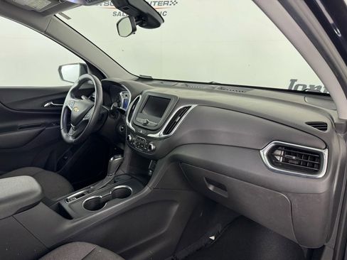 Used 2021 Chevrolet Equinox LT image 30