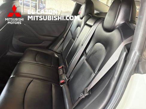 Used 2018 Tesla Model 3 Long Range RWD image 12