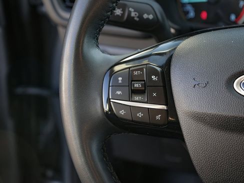 Used 2022 Ford Escape SE w/ Cold Weather Package image 13