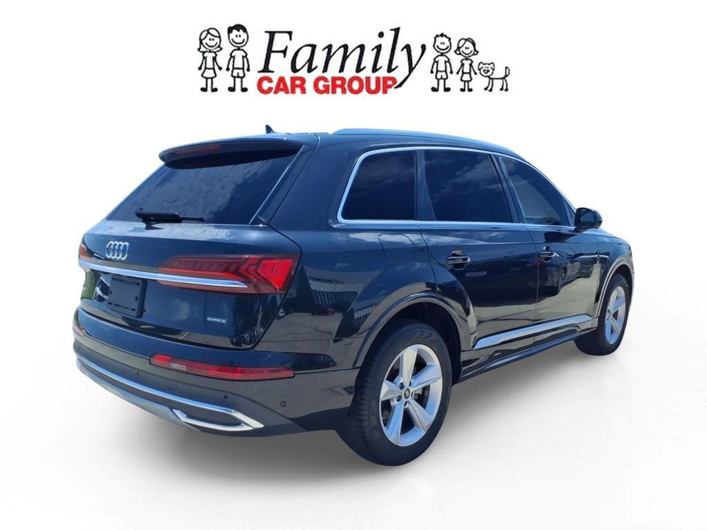 Used 2023 Audi Q7 2.0T Premium w/ Convenience Package AWD/4WD image 4