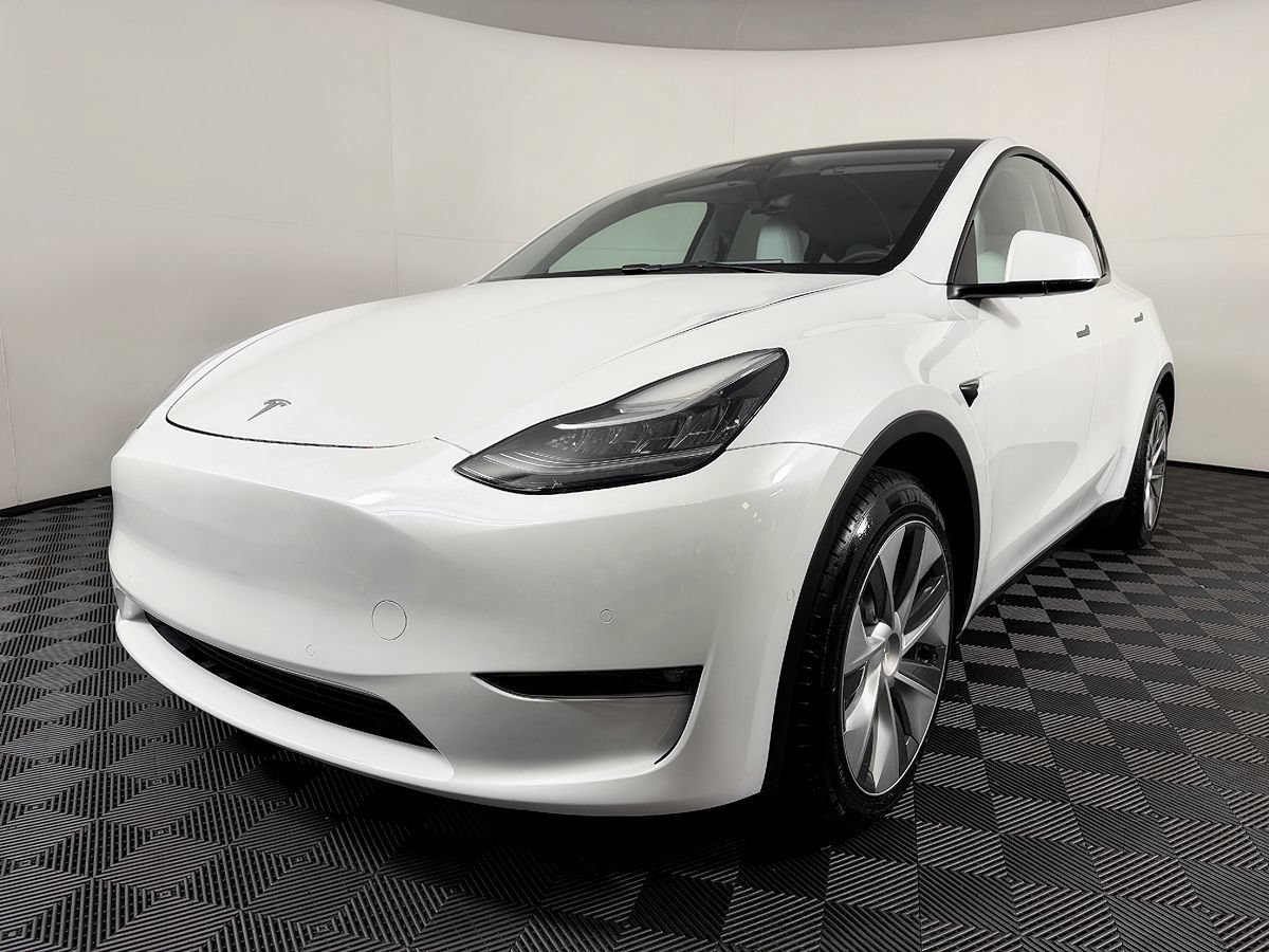 Used 2021 Tesla Model Y Long Range AWD/4WD image 3