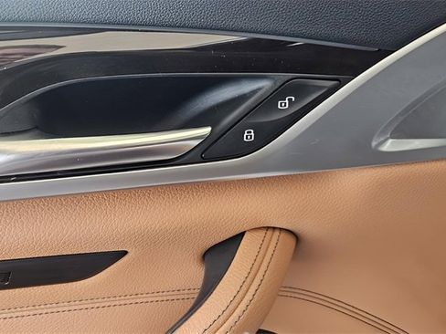 Used 2019 BMW 530i w/ Convenience Package image 12