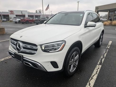 Used 2021 Mercedes-Benz GLC 300 4MATIC image 4