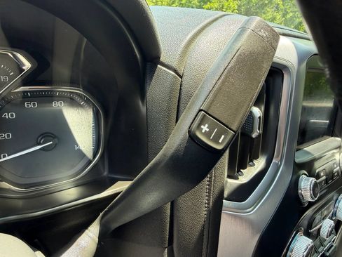 Used 2019 GMC Sierra 1500 SLT w/ SLT Premium Package AWD/4WD image 32