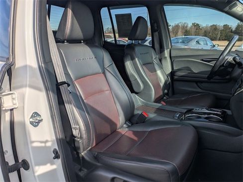 Used 2023 Honda Ridgeline Black Edition image 34