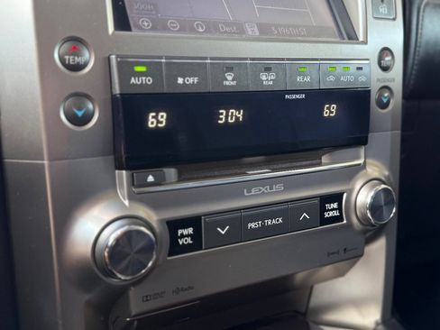 Used 2014 Lexus GX 460 w/ Premium Package AWD/4WD image 30