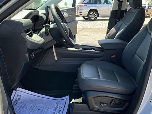 New 2026 Ford Explorer Active w/ Active Comfort Package RWD image 15