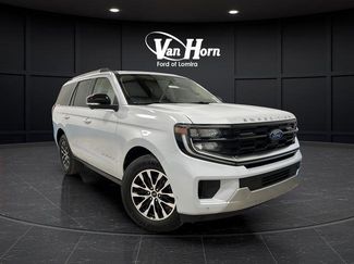 Used 2025 Ford Expedition Platinum video 1