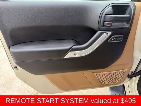 Used 2017 Jeep Wrangler Unlimited Sahara w/ Max Tow Package image 11