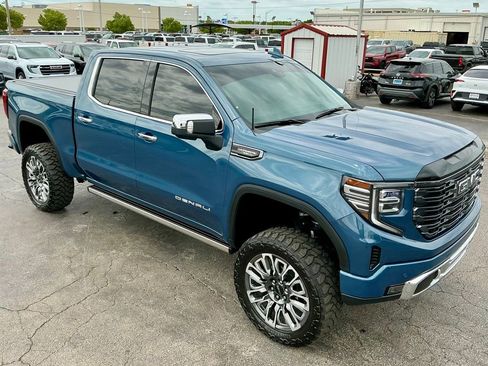 Used 2025 GMC Sierra 1500 Denali Ultimate AWD/4WD image 5