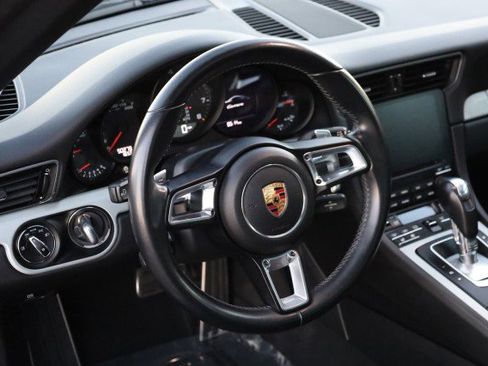Used 2017 Porsche 911 Carrera image 23