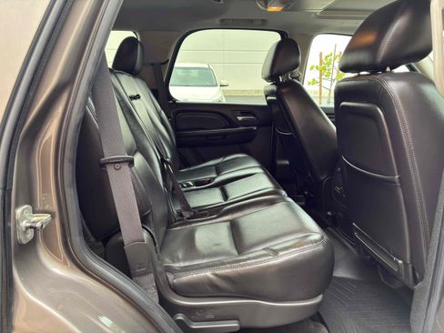 Used 2011 GMC Yukon Denali AWD/4WD image 45