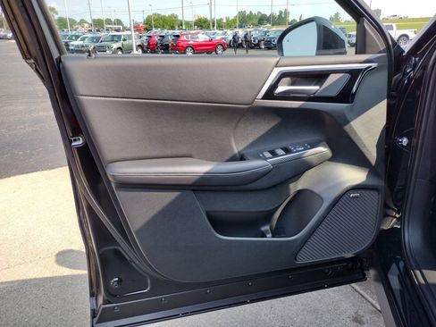 New 2025 Mitsubishi Outlander SE image 26