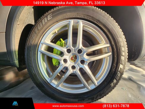 Used 2016 Porsche Cayenne S w/ Premium Package image 39