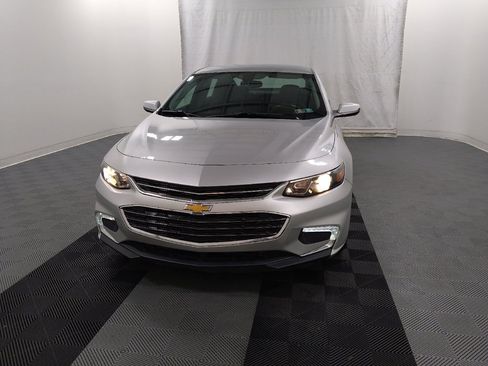 Used 2018 Chevrolet Malibu LT FWD image 15
