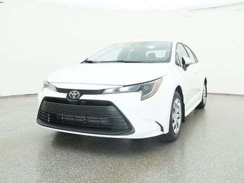 New 2026 Toyota Corolla LE image 32