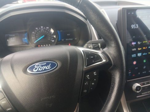 Used 2023 Ford Edge SEL image 31