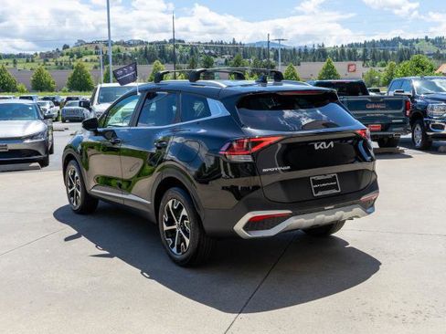 Certified 2024 Kia Sportage EX AWD/4WD image 5