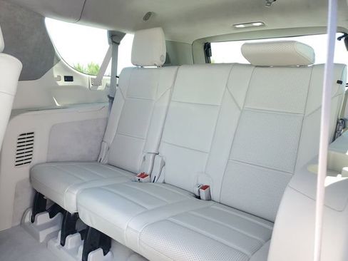 Certified 2023 Cadillac Escalade ESV Sport Platinum w/ LPO, ONYX Package AWD/4WD image 25