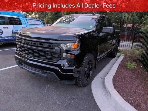 Used 2022 Chevrolet Silverado 1500 Custom w/ LPO, Dark Essentials Package RWD image 3