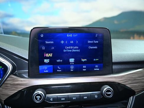 Used 2020 Ford Escape Titanium w/ Titanium Premium Package 2.0 image 33