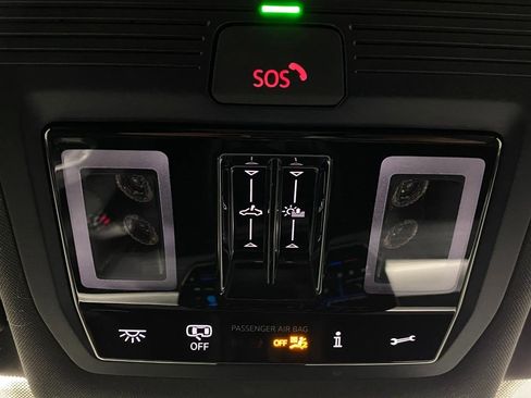 New 2026 Volkswagen Tiguan SE R-Line image 24