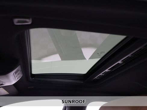 Used 2018 BMW X4 xDrive28i image 4