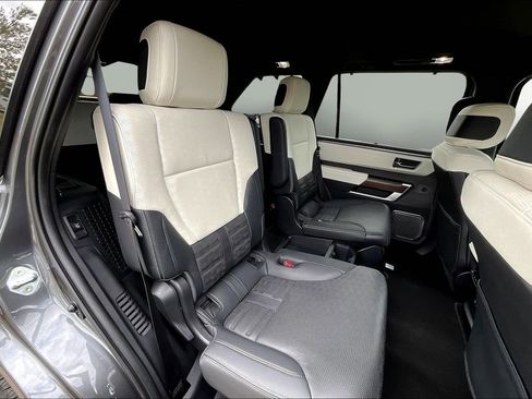 Used 2024 Toyota Sequoia Capstone image 24