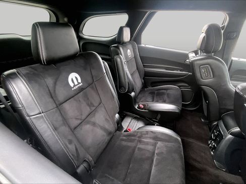 Used 2018 Dodge Durango SRT w/ SRT Interior Appearance Group AWD/4WD image 19